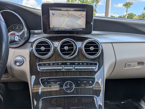Used 2018 Mercedes-Benz C 350e Sedan image 15