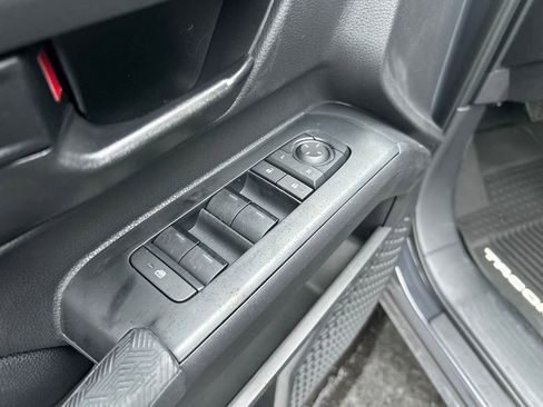 New 2025 Toyota Tacoma SR5 image 11