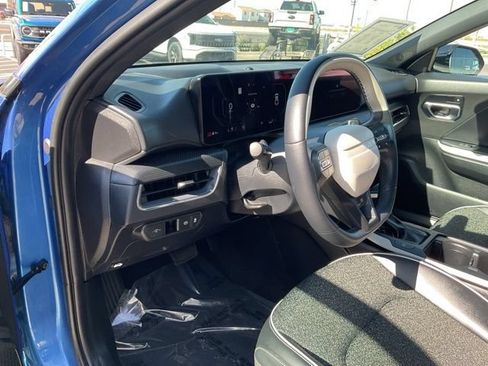 Used 2025 Kia K4 GT-Line w/ GT-Line Sunroof Package FWD image 9