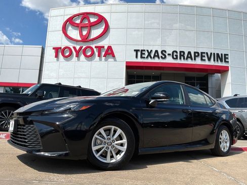 Used 2026 Toyota Camry LE FWD image 2