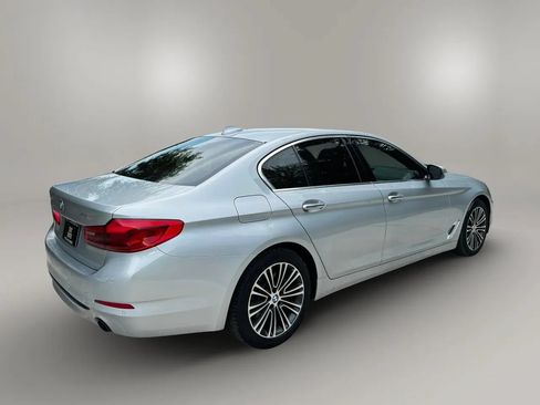 Used 2018 BMW 530i RWD image 8