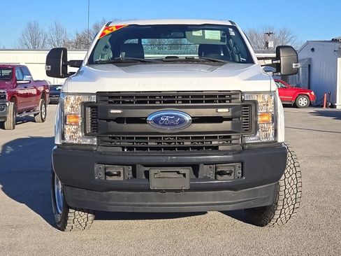 Used 2017 Ford F350 XL image 2