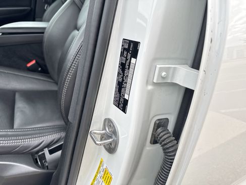 Used 2022 Volvo XC60 B5 Inscription w/ Climate Package image 34