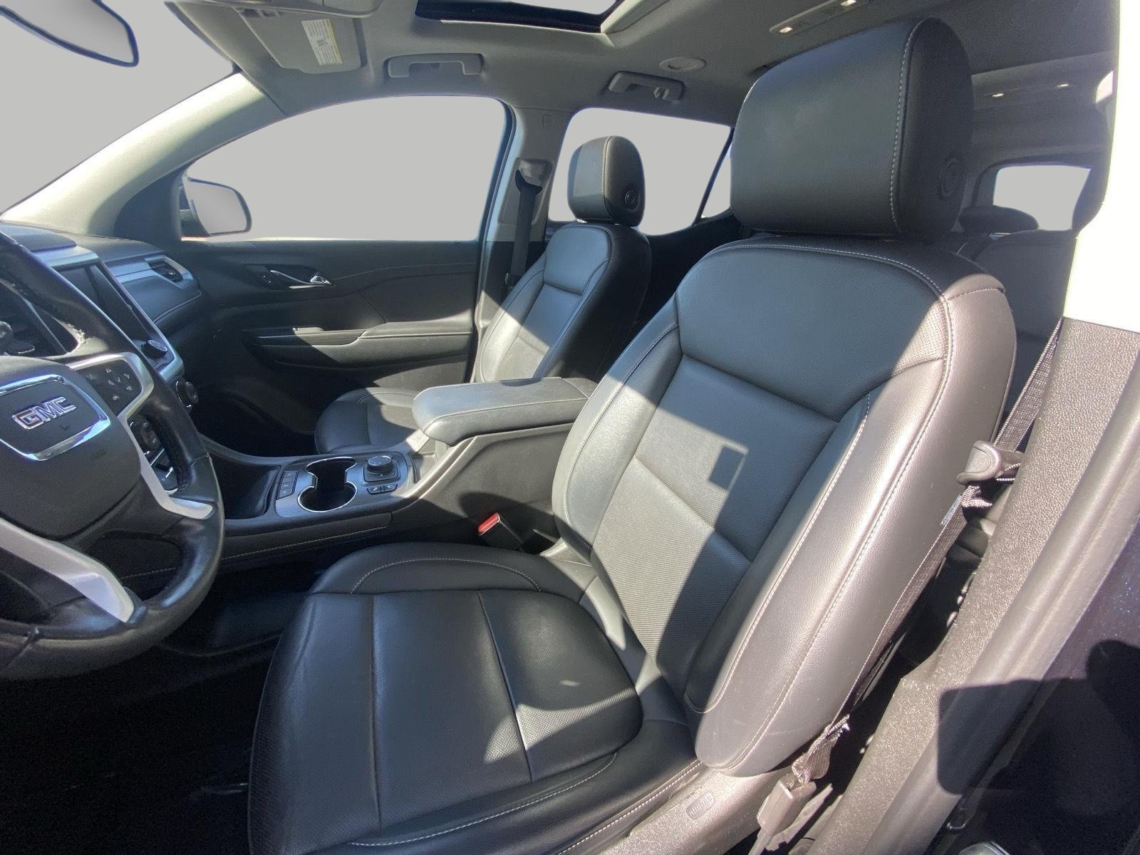 Used 2021 GMC Acadia SLT w/ Preferred Package AWD/4WD image 11