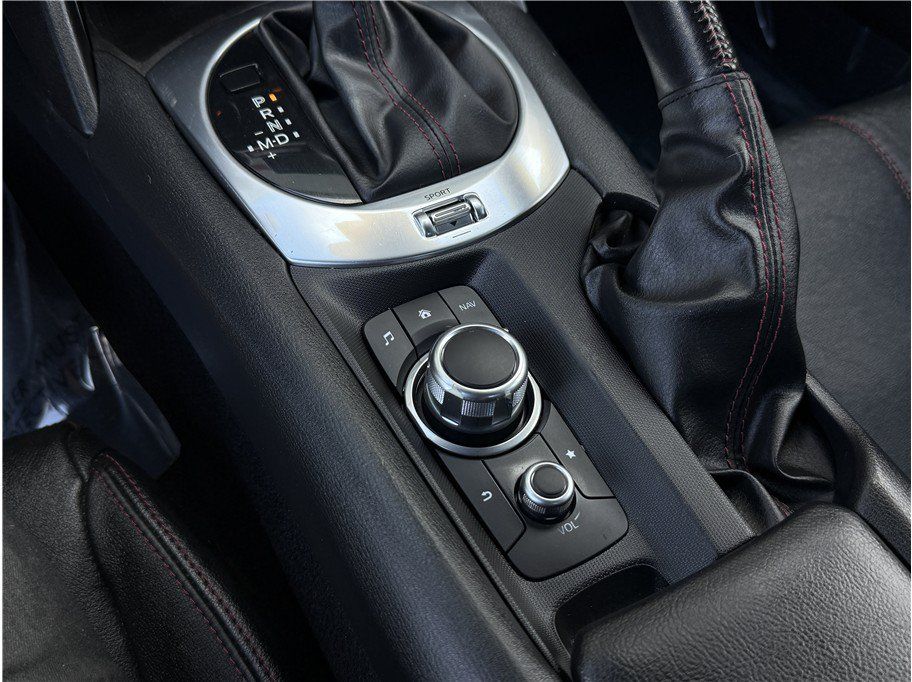 Used 2017 MAZDA MX-5 Miata Grand Touring RWD image 15