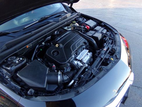 Used 2021 Chevrolet Malibu LT image 57