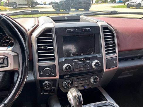 Used 2018 Ford F150 Platinum AWD/4WD image 6