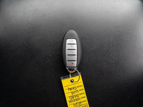 Used 2024 INFINITI QX80 Luxe image 36