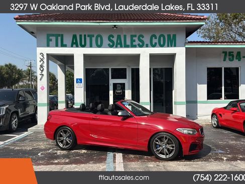Used 2016 BMW M235i Convertible image 12