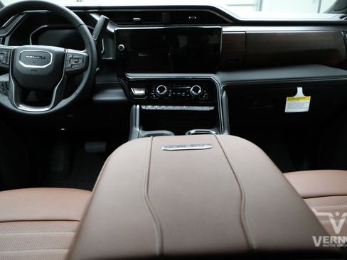 New 2026 GMC Sierra 2500 Denali Ultimate image 13