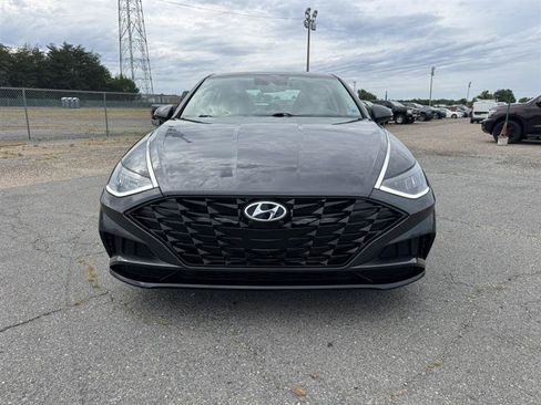 Used 2021 Hyundai Sonata SEL w/ Preferred Accessory Package FWD image 2