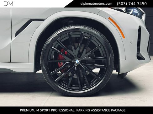 Used 2025 BMW X6 xDrive40i w/ Premium Package AWD/4WD image 46