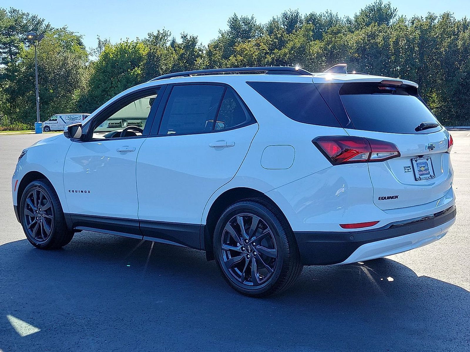 Used 2024 Chevrolet Equinox RS FWD image 11