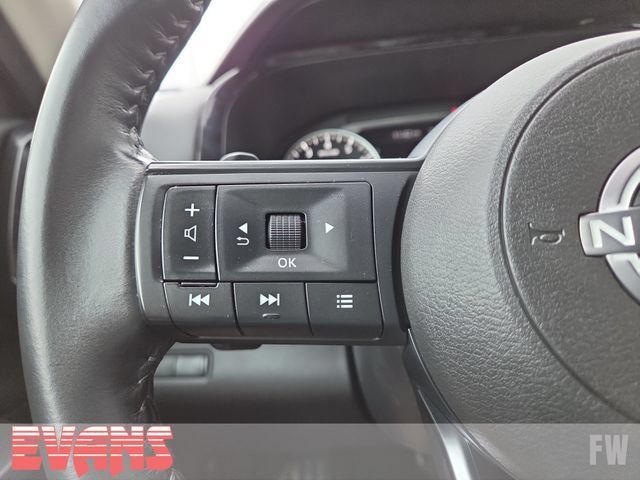 Used 2024 Nissan Pathfinder SV AWD/4WD image 15