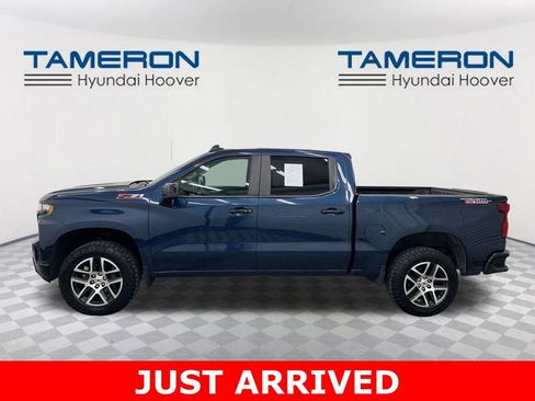 Used 2020 Chevrolet Silverado 1500 LT Trail Boss image 2