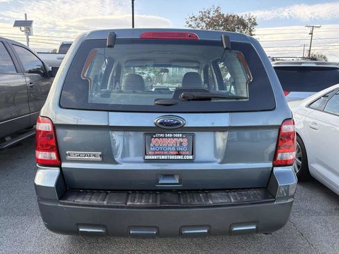 Used 2012 Ford Escape XLS AWD/4WD image 3