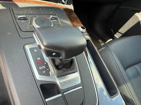 Used 2019 Audi Q5 2.0T Premium AWD/4WD image 18