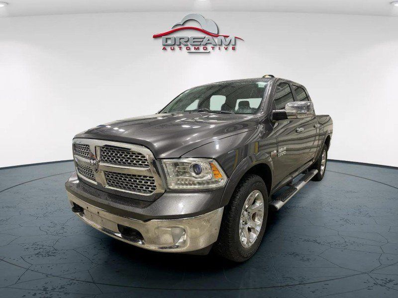 Used 2015 RAM 1500 Laramie w/ Convenience Group AWD/4WD image 4