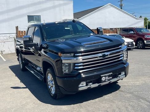 Used 2020 Chevrolet Silverado 3500 High Country w/ Z71 Off-Road Package AWD/4WD image 7