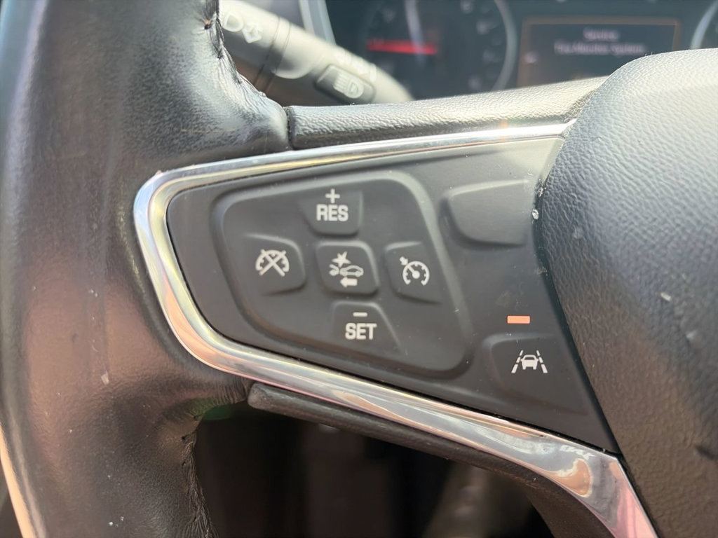 Used 2020 Chevrolet Equinox LT FWD image 22