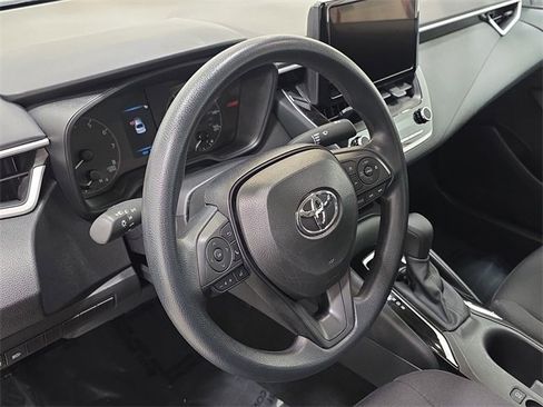Certified 2025 Toyota Corolla LE image 13