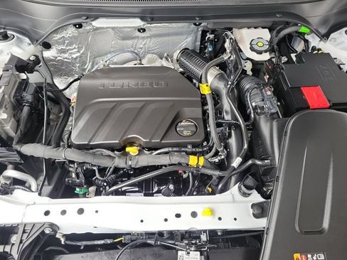 Certified 2025 Chevrolet Trax ACTIV w/ Sunroof Package FWD image 31