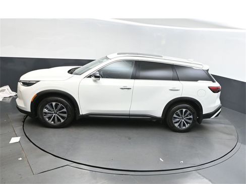Certified 2025 INFINITI QX60 Pure image 34