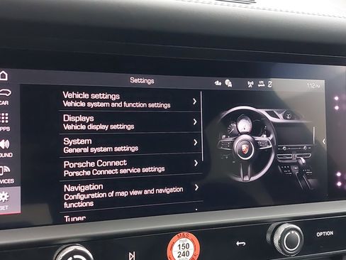 Used 2025 Porsche Macan image 24