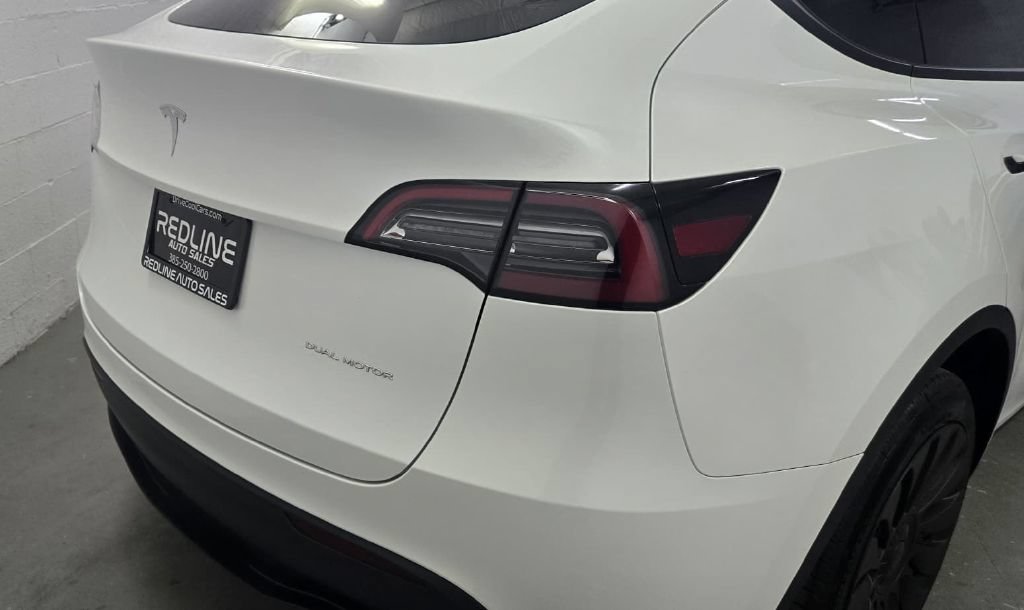 Used 2023 Tesla Model Y AWD image 7