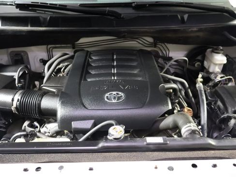 Used 2019 Toyota Tundra Platinum AWD/4WD image 23