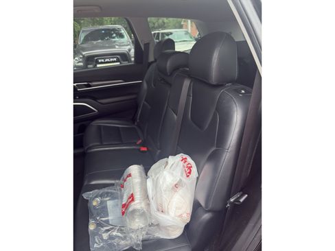 Used 2021 Kia Telluride LX FWD image 9