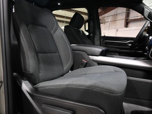 Used 2026 RAM 1500 Big Horn AWD/4WD image 32
