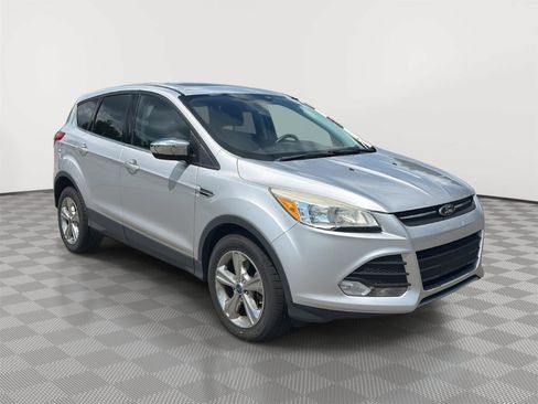 Used 2015 Ford Escape SE AWD/4WD image 4