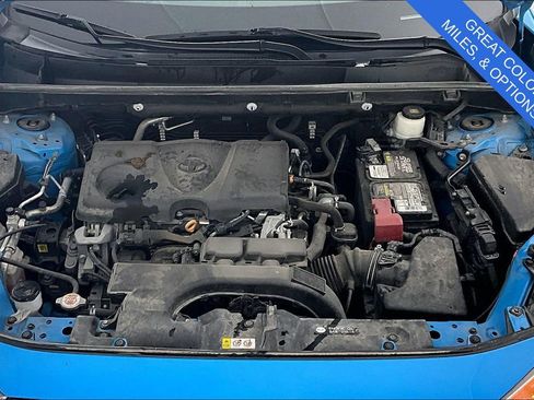 Used 2021 Toyota RAV4 XLE Premium w/ Carpet Mat Package (TMS) image 13