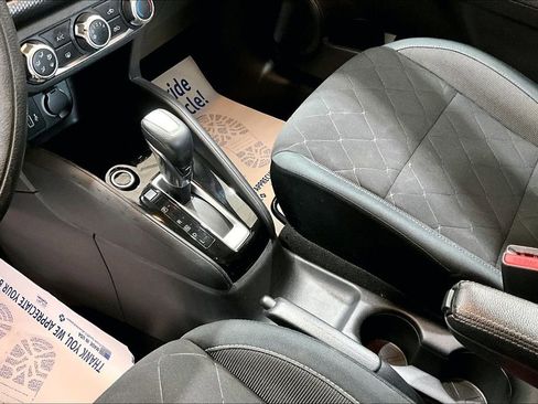 Used 2020 Nissan Kicks S image 13