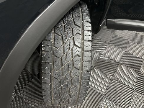 Used 2025 Honda Pilot TrailSport image 43