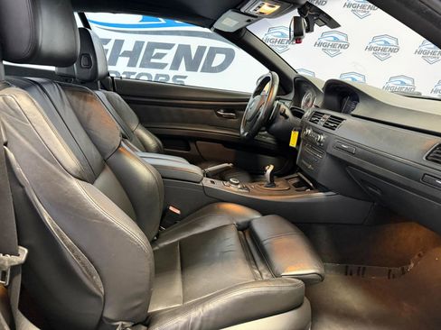 Used 2011 BMW M3 Convertible image 25