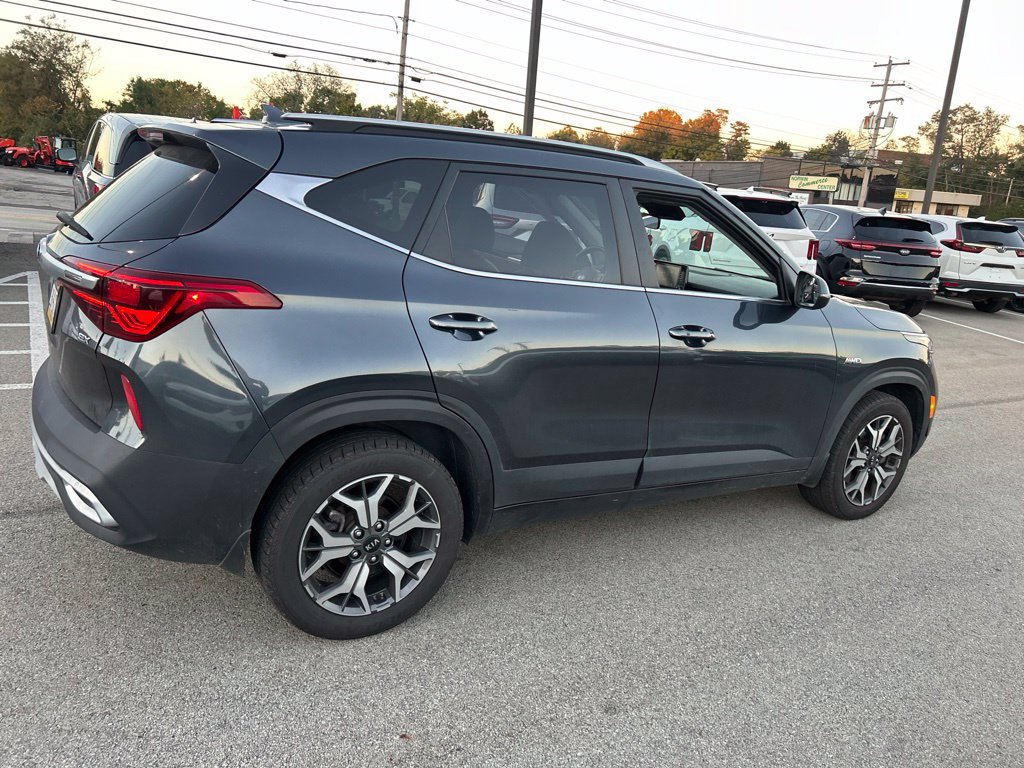 Certified 2021 Kia Seltos EX AWD/4WD image 6