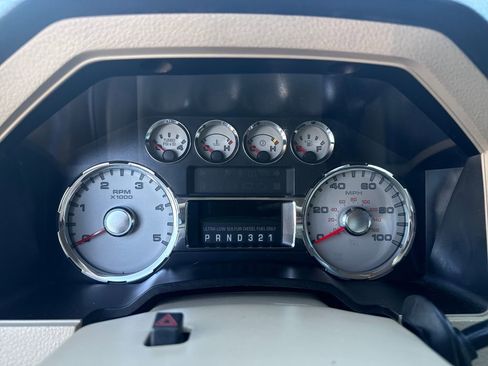 Used 2010 Ford F250 Lariat AWD/4WD image 17