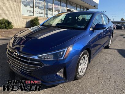 Used 2020 Hyundai Elantra SE w/ Cargo Package (C1)