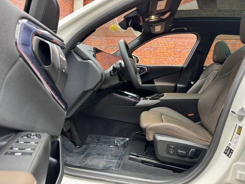 Certified 2025 BMW X3 xDrive30i w/ Convenience Package image 22