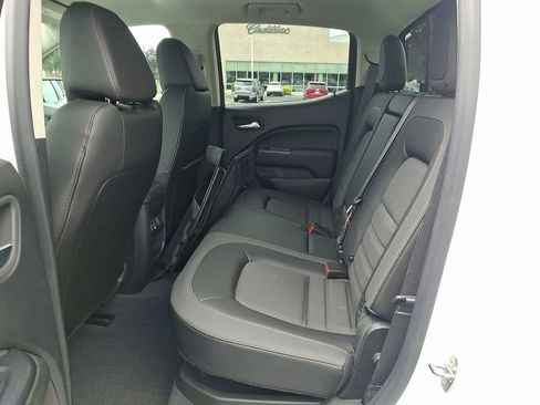 Used 2022 GMC Canyon AT4 w/ Trailering Package AWD/4WD image 10