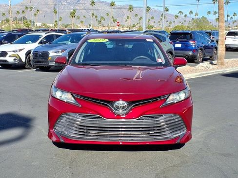 Used 2019 Toyota Camry LE image 9