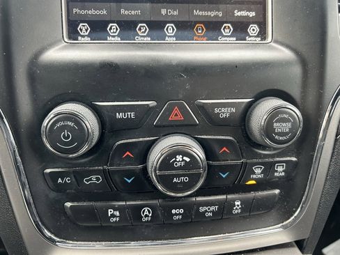 Used 2018 Jeep Grand Cherokee Laredo image 22