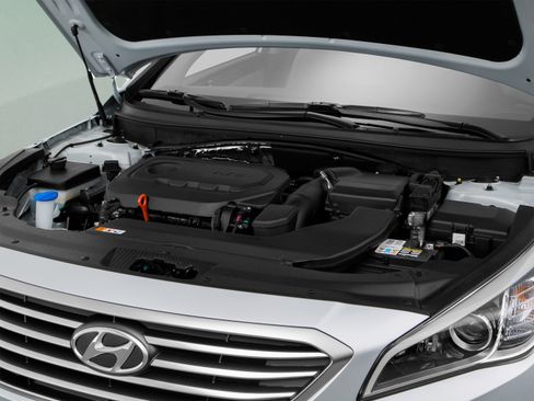 Used 2016 Hyundai Sonata Sport w/ Option Group 02 FWD image 15