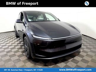 Used 2026 Tesla Model Y 2WD video 1