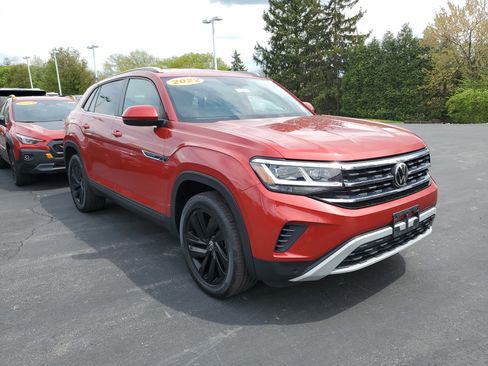 Used 2022 Volkswagen Atlas Cross Sport SE image 4