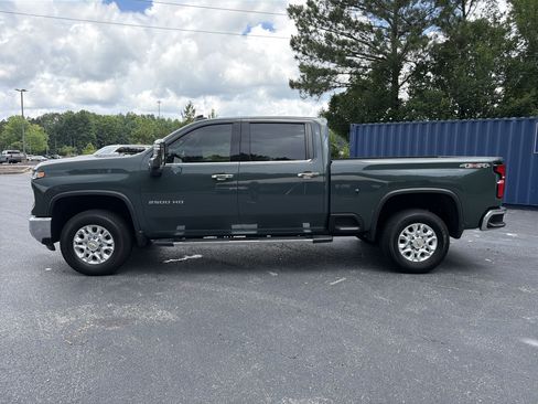 Used 2025 Chevrolet Silverado 2500 LTZ w/ LTZ Convenience Package AWD/4WD image 8
