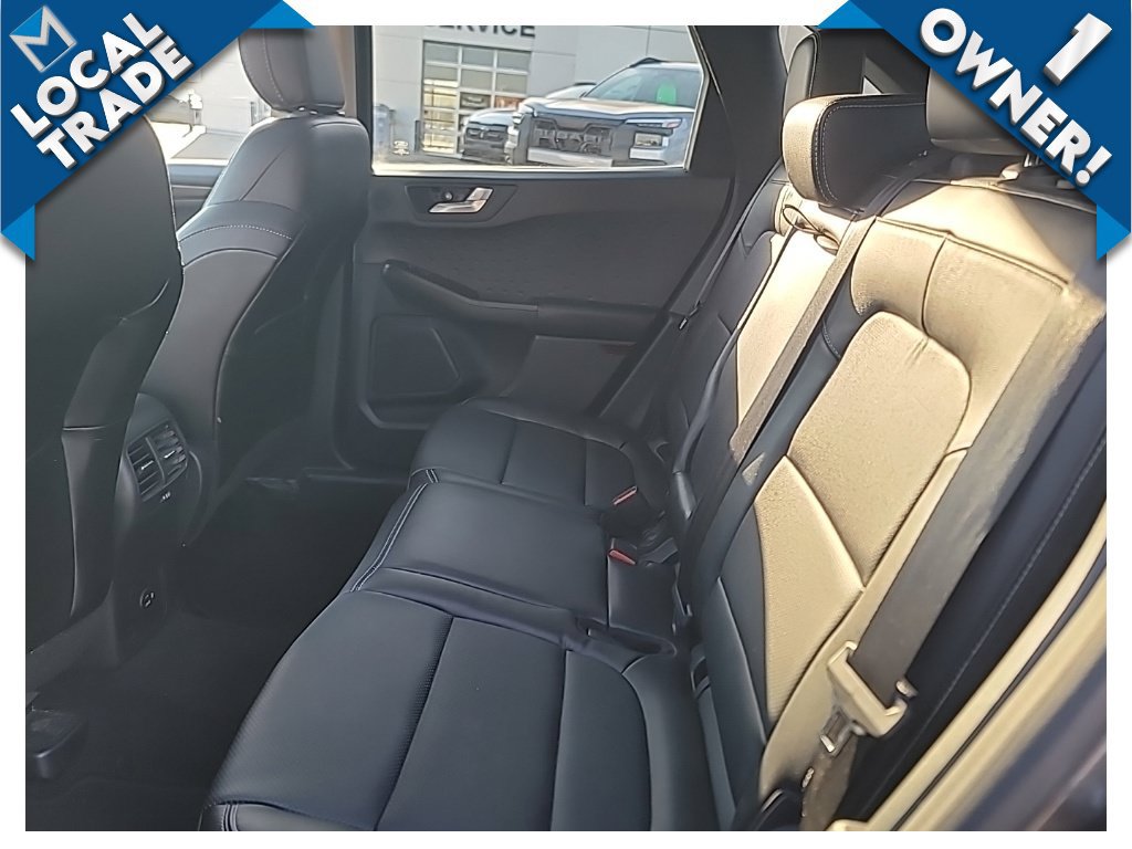 Used 2020 Ford Escape Titanium AWD/4WD image 17