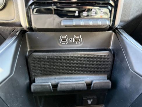 Used 2023 RAM 1500 Laramie image 25